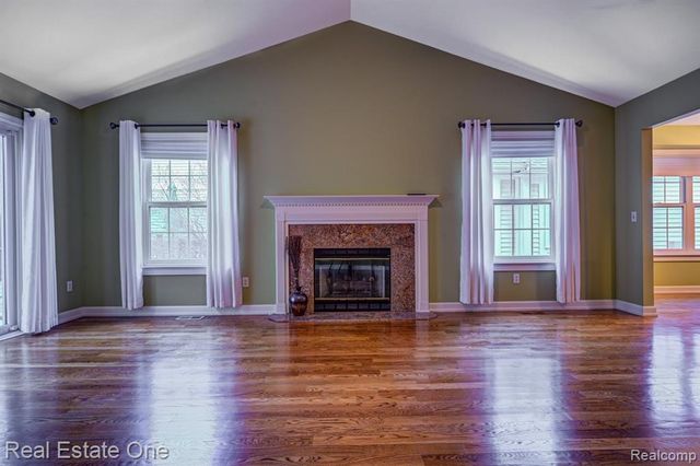 6564 Summit Ridge, Clarkston, MI 48346