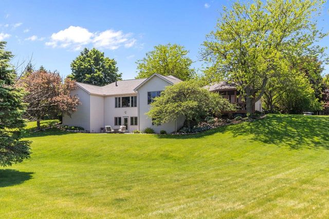 N2678 GLOCKENSPIEL LANE, Appleton, WI 54913