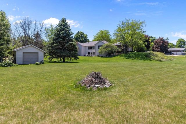 N2678 GLOCKENSPIEL LANE, Appleton, WI 54913