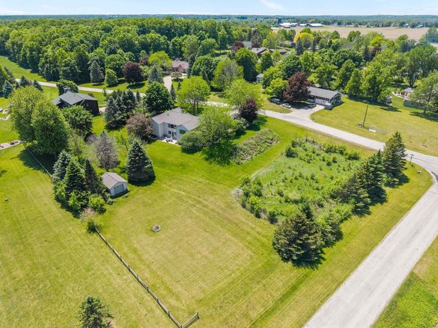 N2678 GLOCKENSPIEL LANE, Appleton, WI 54913
