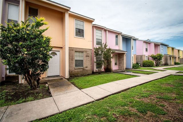 6702 Everhart U-103, Corpus Christi, TX 78413