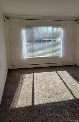 24111 Meridian Road N 120, Grosse Ile Township, MI 48138