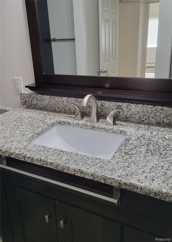 24111 Meridian Road N 120, Grosse Ile Township, MI 48138