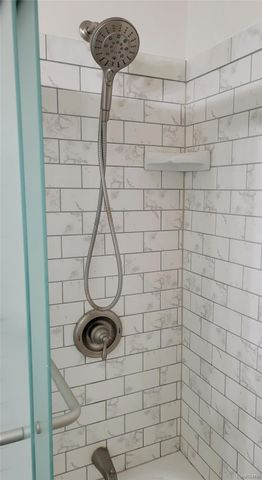 24111 Meridian Road N 120, Grosse Ile Township, MI 48138