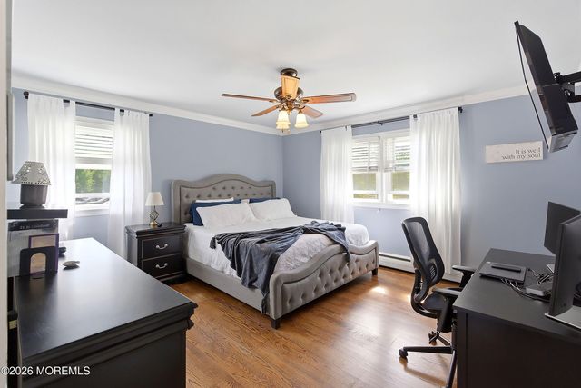 19 Harpoon Street, Beachwood, NJ 08722