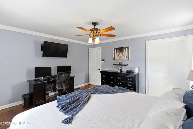19 Harpoon Street, Beachwood, NJ 08722