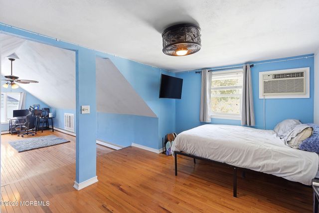 19 Harpoon Street, Beachwood, NJ 08722