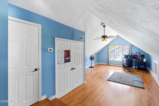 19 Harpoon Street, Beachwood, NJ 08722