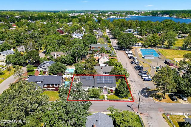 19 Harpoon Street, Beachwood, NJ 08722
