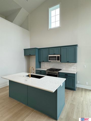 745 Penrose Drive, Lincoln, NE 68521