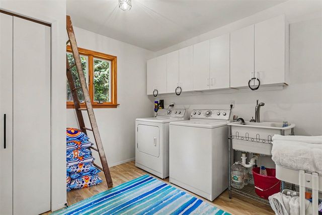 11197 Oak Drive, Delton, MI 49046