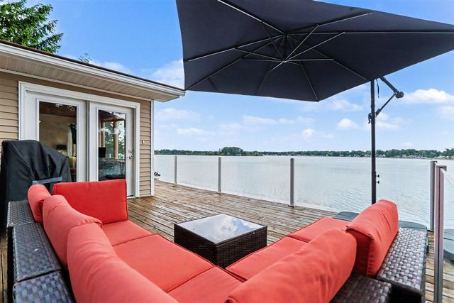 11197 Oak Drive, Delton, MI 49046