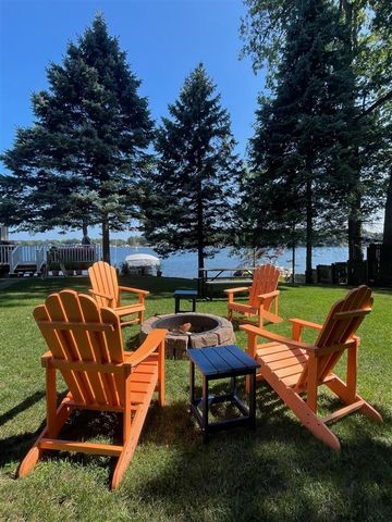 11197 Oak Drive, Delton, MI 49046