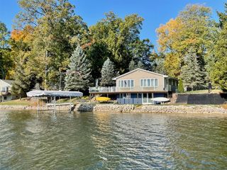 11197 Oak Drive, Delton, MI 49046