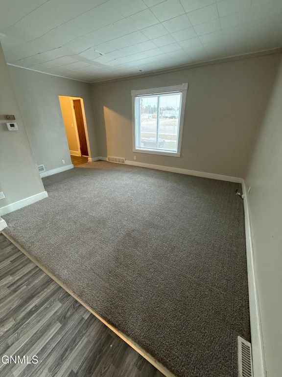 202 8th Avenue SE, Jamestown, ND 58401 photo 24