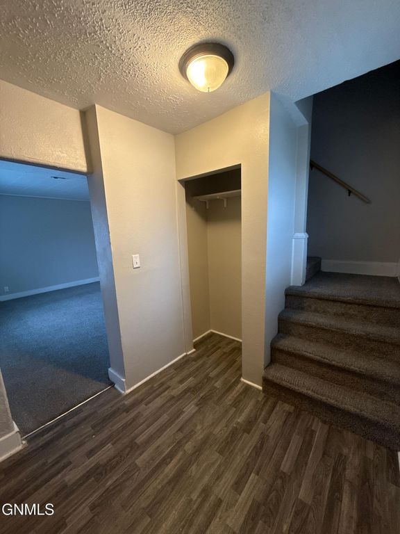 202 8th Avenue SE, Jamestown, ND 58401 photo 26