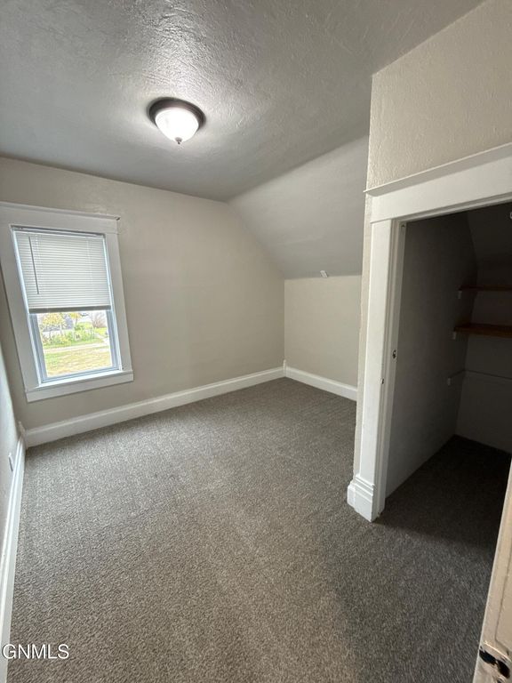 202 8th Avenue SE, Jamestown, ND 58401 photo 8