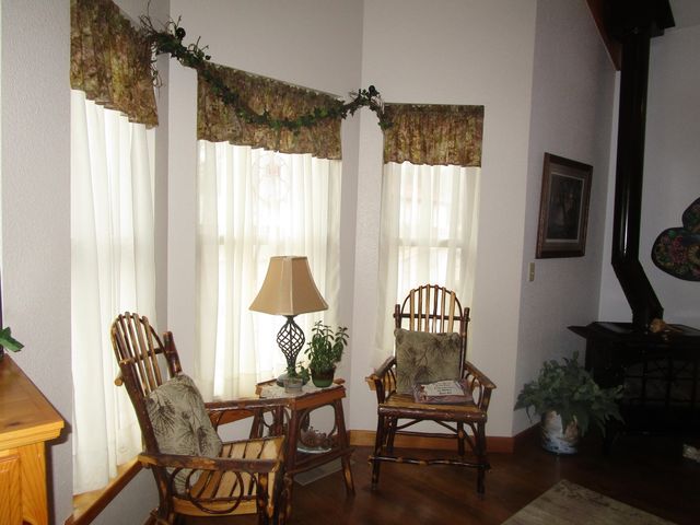 26424 Farm Road 1253, Golden, MO 65658