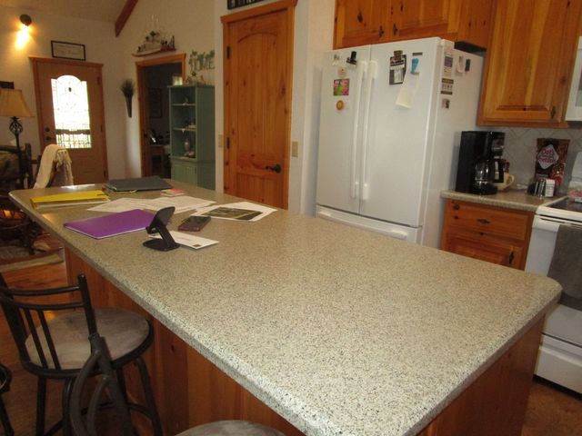 26424 Farm Road 1253, Golden, MO 65658