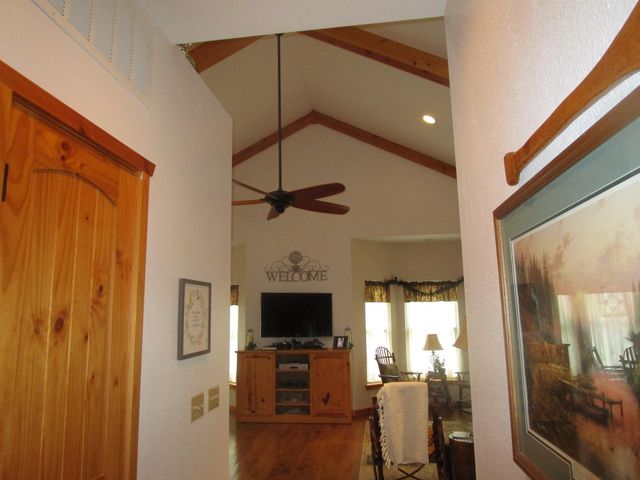 26424 Farm Road 1253, Golden, MO 65658