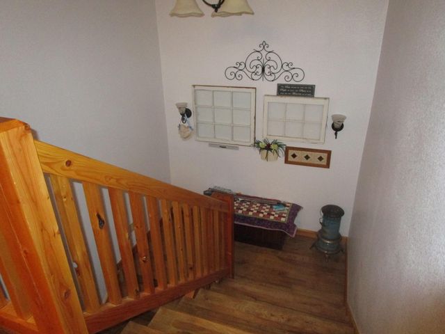 26424 Farm Road 1253, Golden, MO 65658