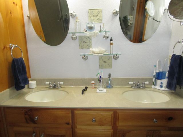 26424 Farm Road 1253, Golden, MO 65658