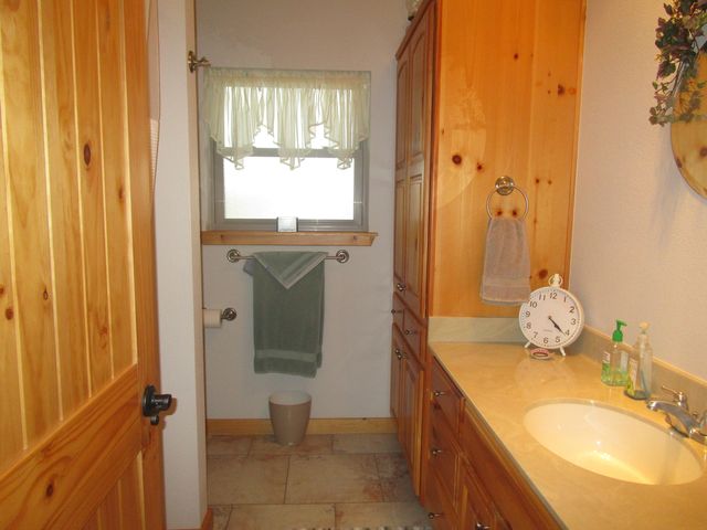 26424 Farm Road 1253, Golden, MO 65658