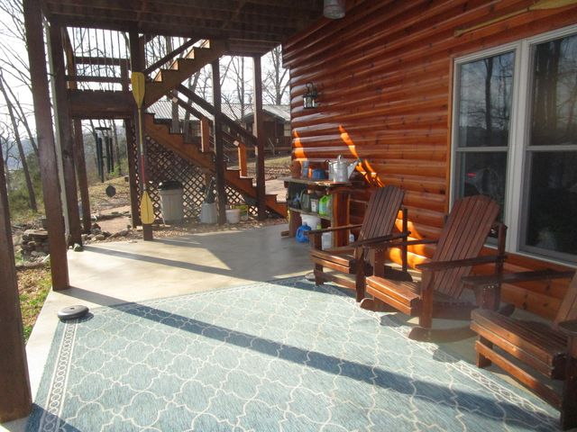 26424 Farm Road 1253, Golden, MO 65658