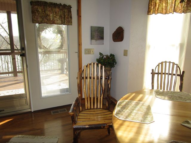 26424 Farm Road 1253, Golden, MO 65658