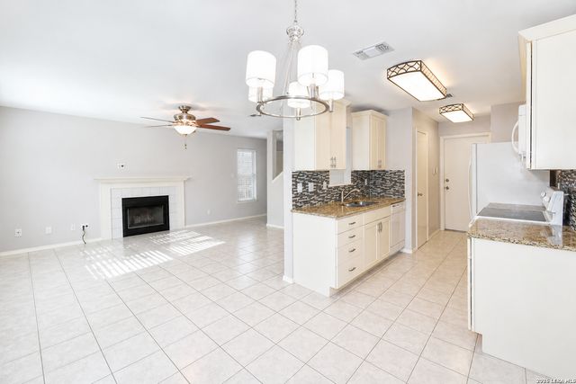 6022 Celtic, San Antonio, TX 78240