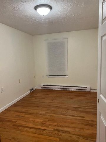 152 Quincy Shore Drive 26, Quincy, MA 02171