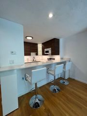 152 Quincy Shore Drive 26, Quincy, MA 02171