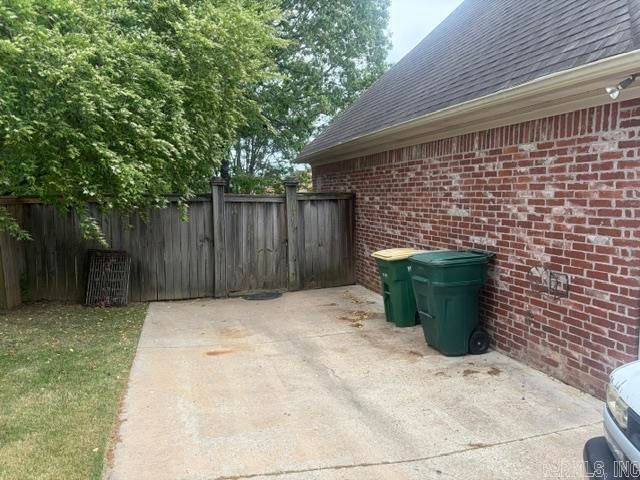 2012 Sawgrass, Little Rock, AR 72212