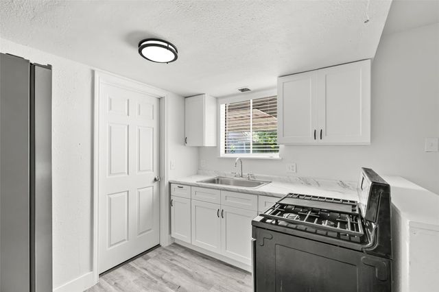 3907 Sandy Meadow Lane, Houston, TX 77039