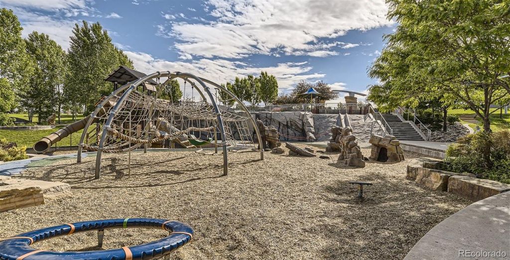 Image 3 of property listing at 16819 E Kettle Circle S, Centennial, CO 80016