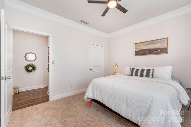 4466 Streamside Road, Denver, NC 28037