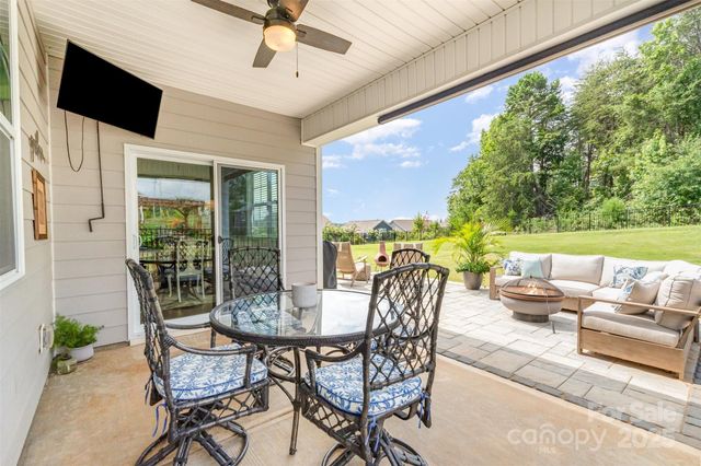 4466 Streamside Road, Denver, NC 28037