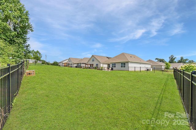 4466 Streamside Road, Denver, NC 28037