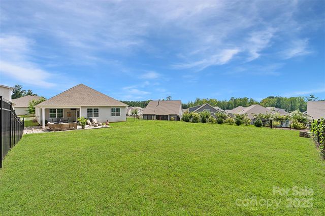 4466 Streamside Road, Denver, NC 28037