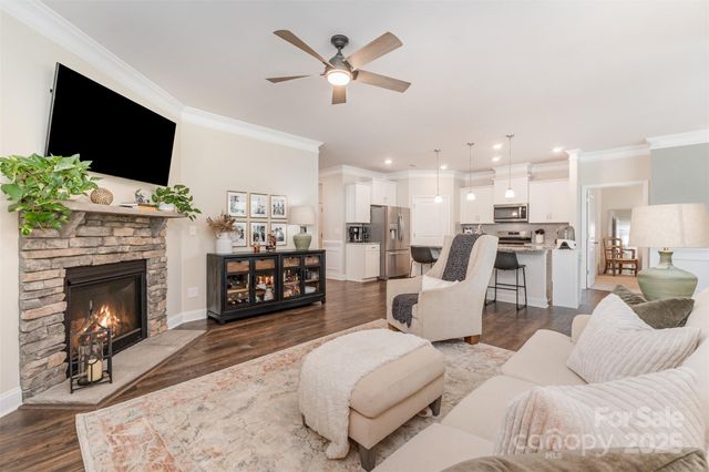 4466 Streamside Road, Denver, NC 28037