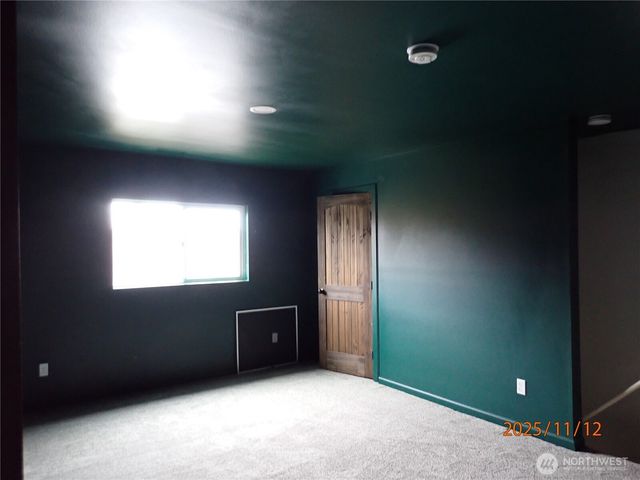 70 M Street, Hoquiam, WA 98550