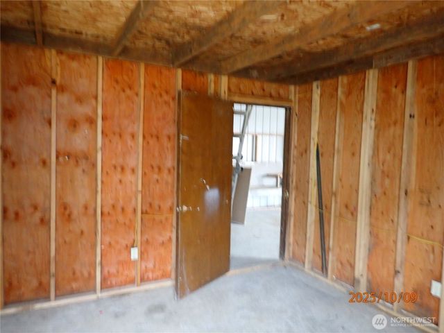 70 M Street, Hoquiam, WA 98550