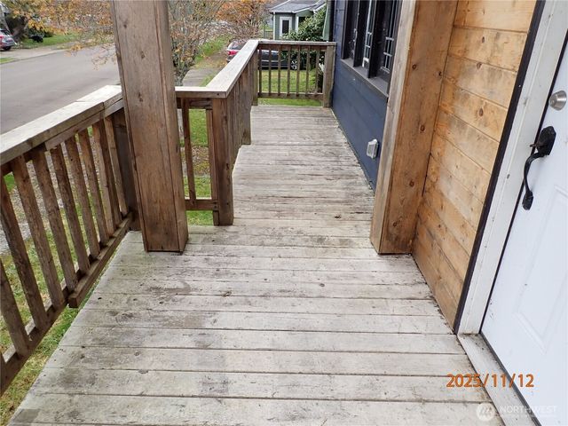 70 M Street, Hoquiam, WA 98550