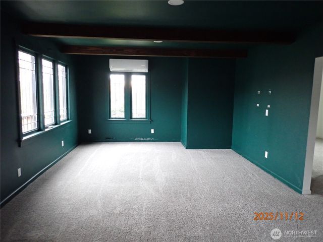 70 M Street, Hoquiam, WA 98550