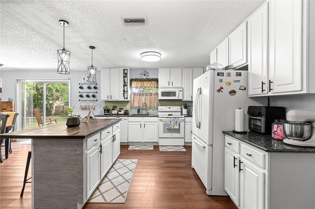 508 EMERALD ROAD, Ocala, FL 34472