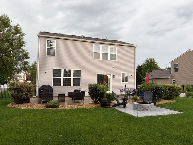 1577 Coral Drive, Yorkville, IL 60560
