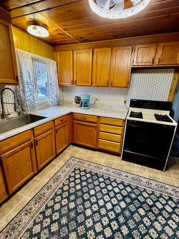 1268 N Clare Avenue, Harrison, MI 48625