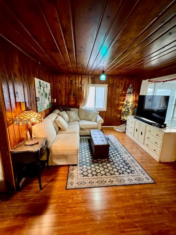 1268 N Clare Avenue, Harrison, MI 48625