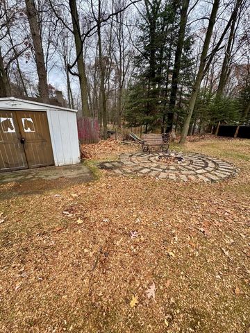 1268 N Clare Avenue, Harrison, MI 48625