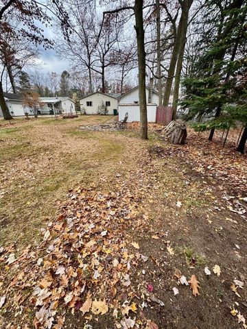 1268 N Clare Avenue, Harrison, MI 48625